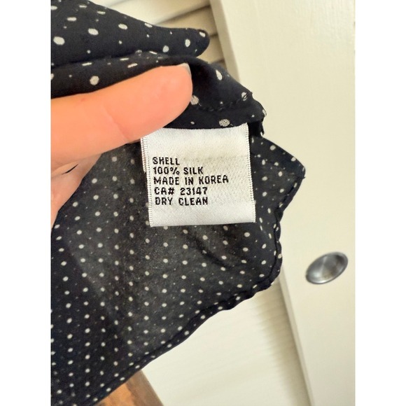 Talbots Pure Silk Polka Dot Tie Neck Blouse Elegant Top Classic Womens - Picture 4 of 4